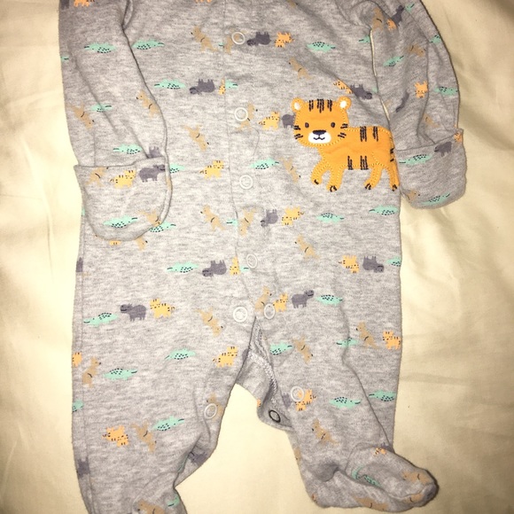 Newborn onesies - Picture 5 of 7